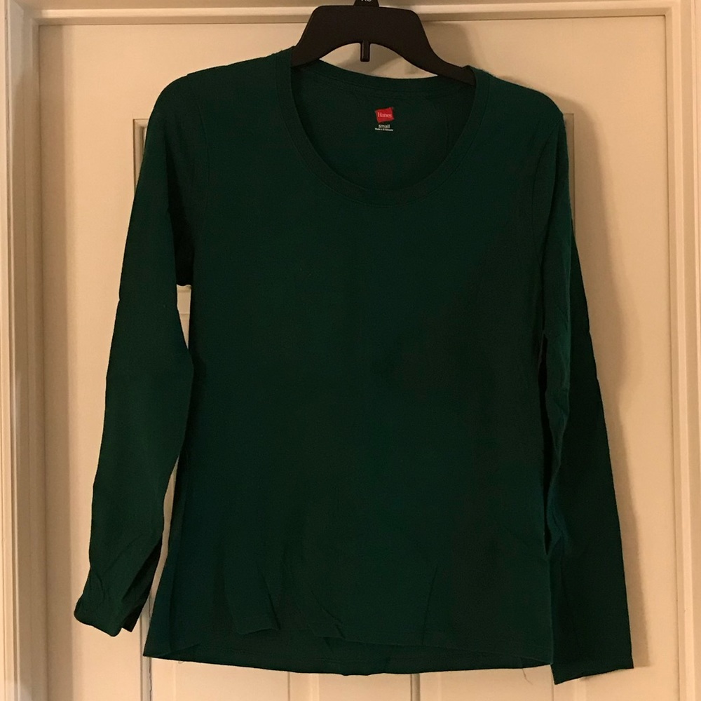 Hanes Hunter green shirt